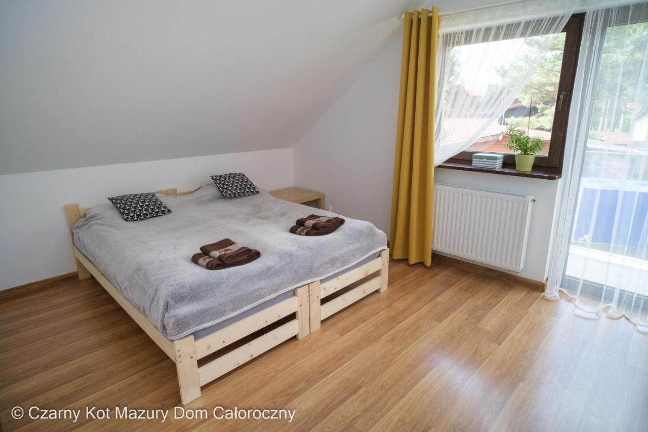 Czarny Kot Mazury Dom Caloroczny Villa Malkinie Luaran gambar