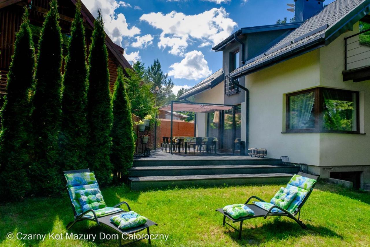 Czarny Kot Mazury Dom Caloroczny Villa Malkinie Luaran gambar